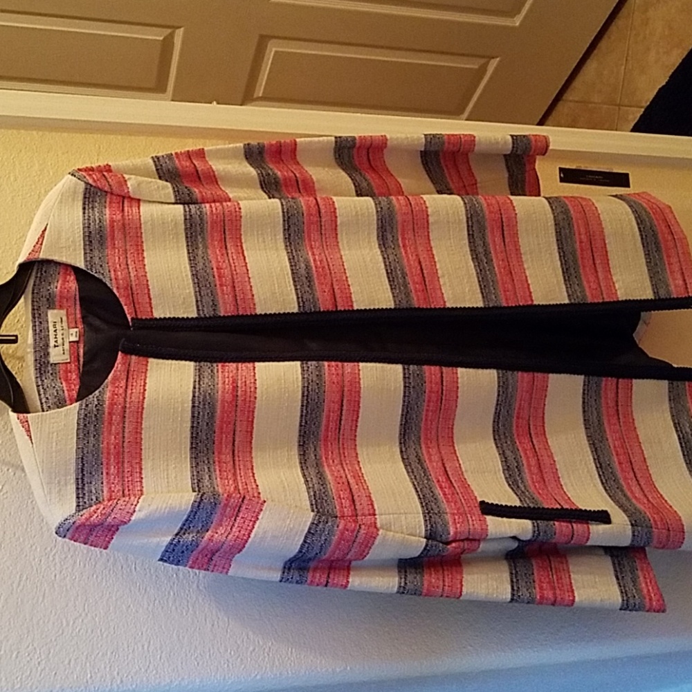 TAHARI JACKET
